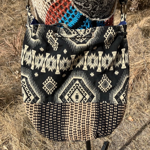 Boho Chic Drawstring Bucket Bag - Picture 2 of 5